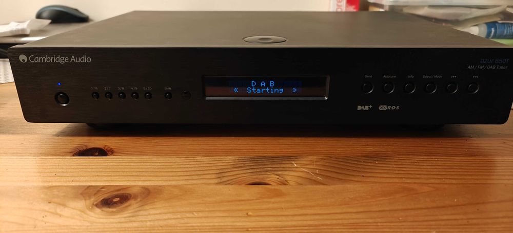Tuner Cambridge Audio T650 DAB+ z pilotem