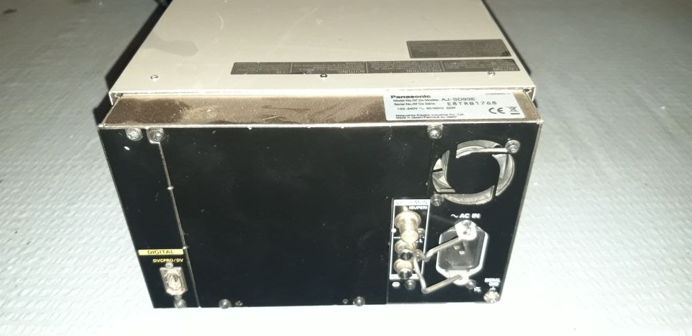 Panasonic AJ-SD93E профессиональный видео магнитофон