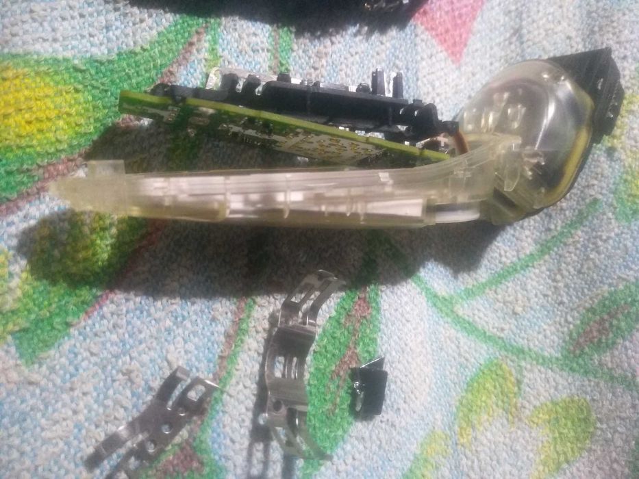 Брытва Филипс на запчасти.