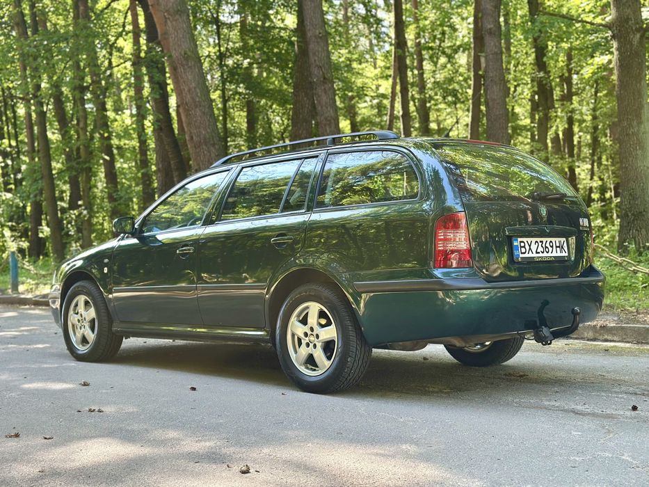Шкода Тур 1.9 ТДІ хороше та економне авто
