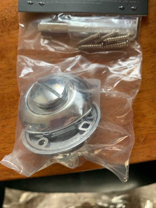 двері в ванну кімнату