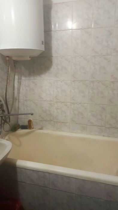 Оренда ізольованої кімнати в 3-ох кімн. квартирі по вул. Творча