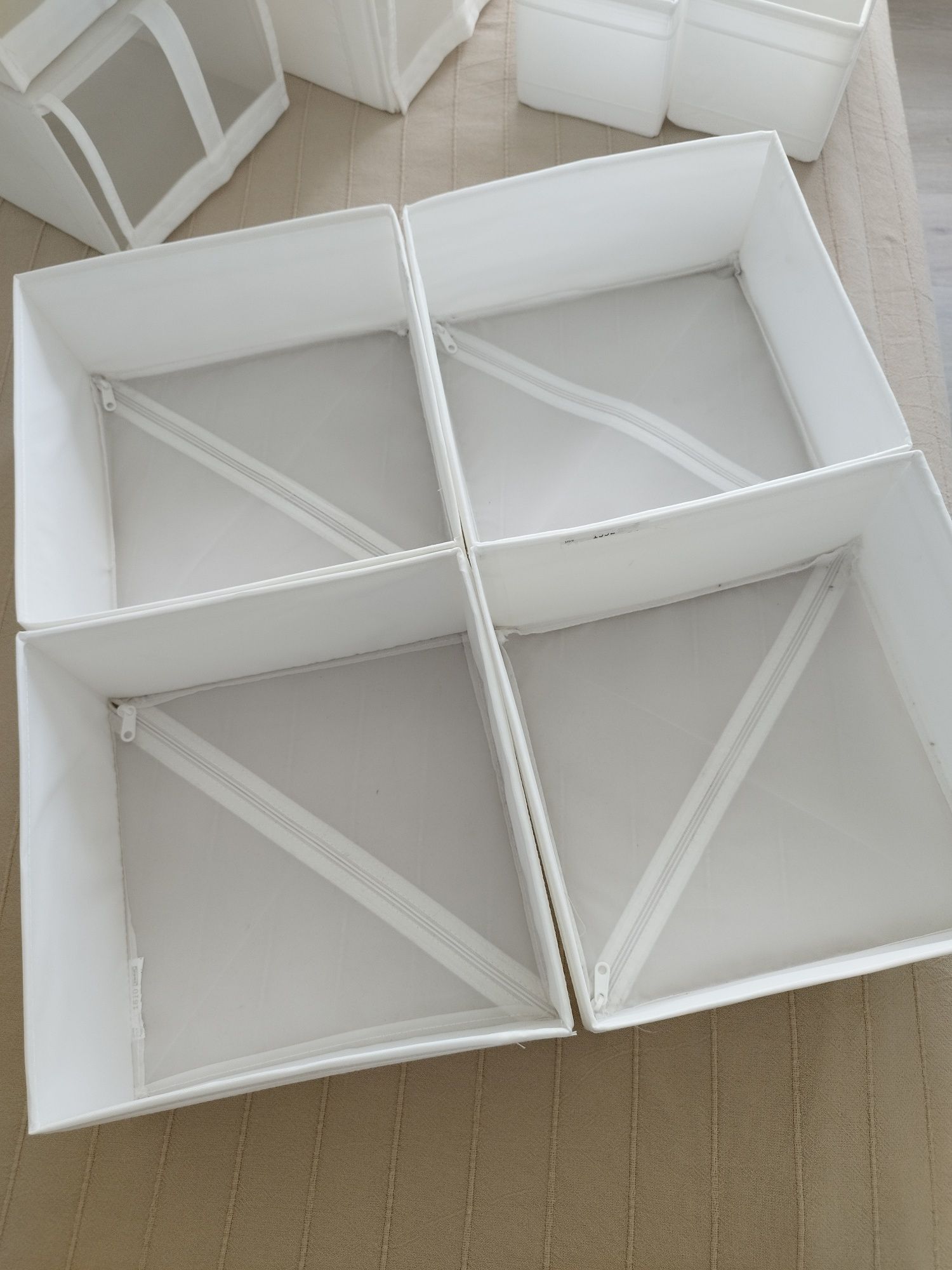 Organizery Skubb IKEA białe