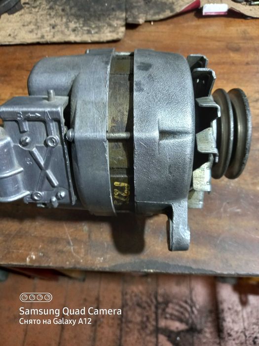 Генератор автомобільний