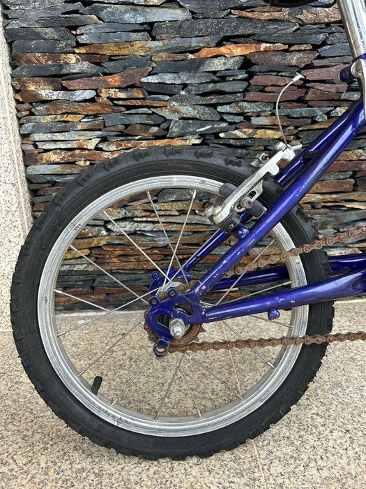 Bicicleta de criança – precisa de arranjo