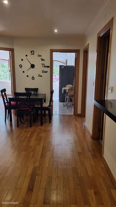 Apartamento T1+1 com garagem - Oportunidade Única