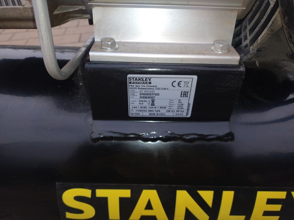 Stanley fatmax Kompresor olejowy 50L