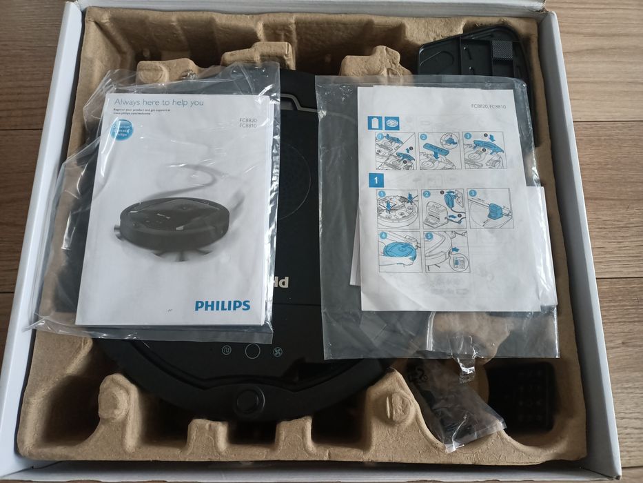 Robot czyszczący odkurzacz PHILIPS FC 8810 wyświetla błąd podczas Łado