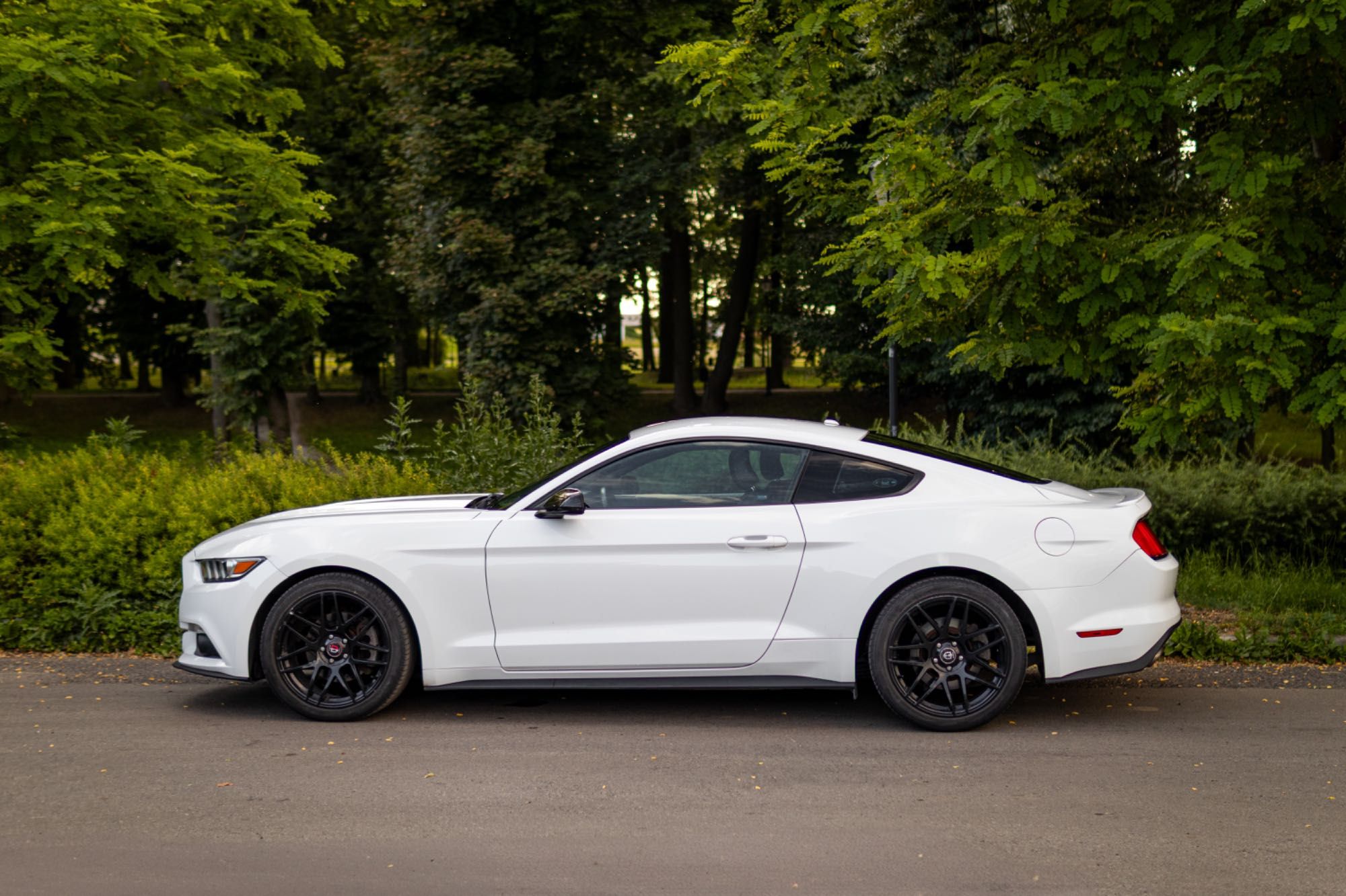 Ford Mustang Coupe 317KM zadbany w idealnym stanie carplay wentyle