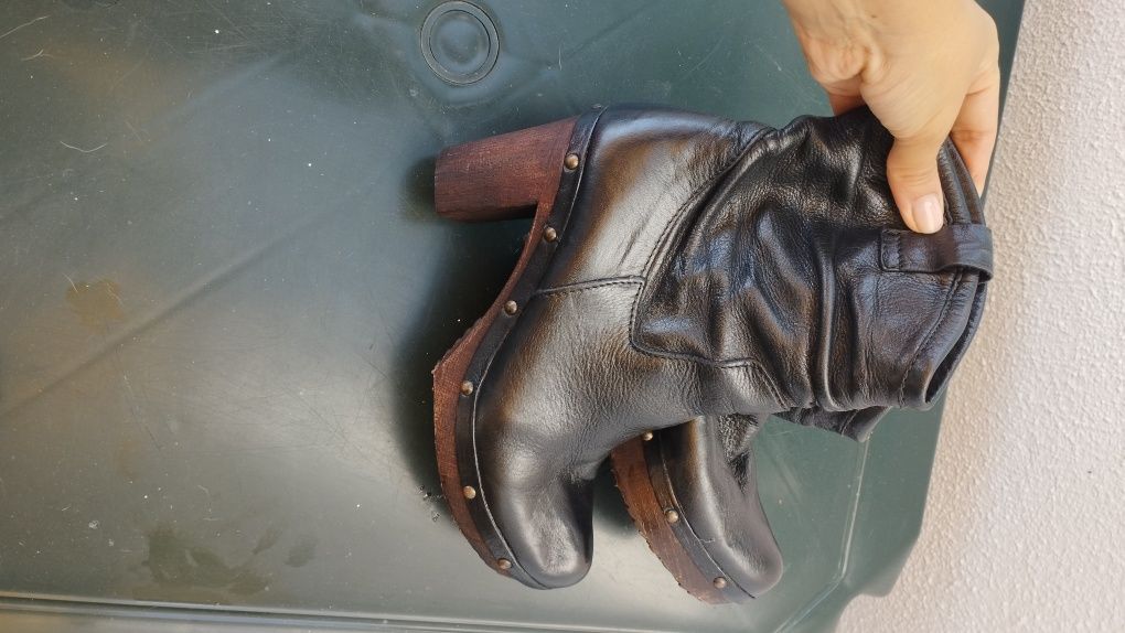 Botins soca pele castanhas