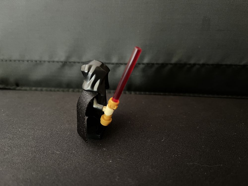 Lego Star Wars - sw1107 Emperor Palpatine - Hood Basic, Orange Eyes
