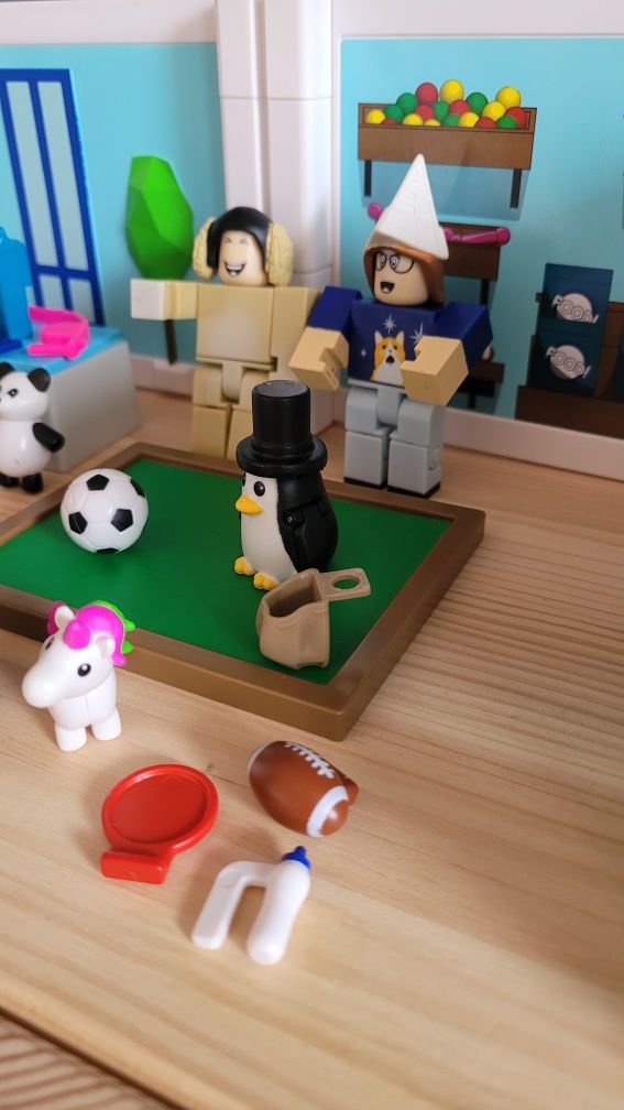 Roblox Deluxe Playset Adopt Me