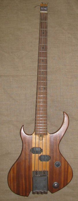 Бас гитара, мастеровая