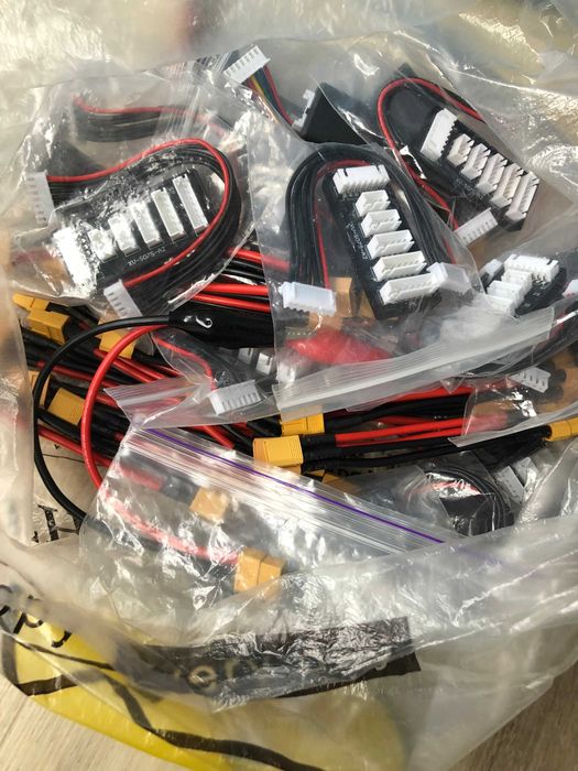 Розумне зарядне SKYRC b6neo  200W 10A нове