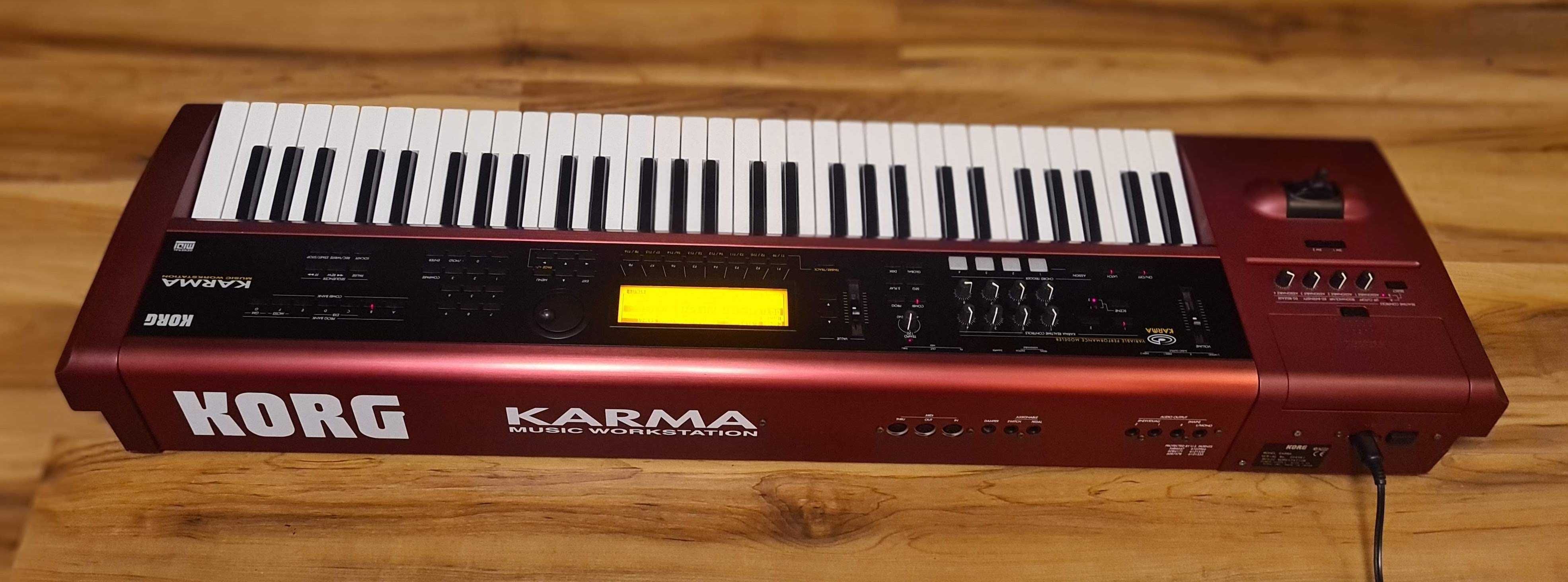 Korg Karma + rozszerzenie EXB-PCM04 Dance Extreme!