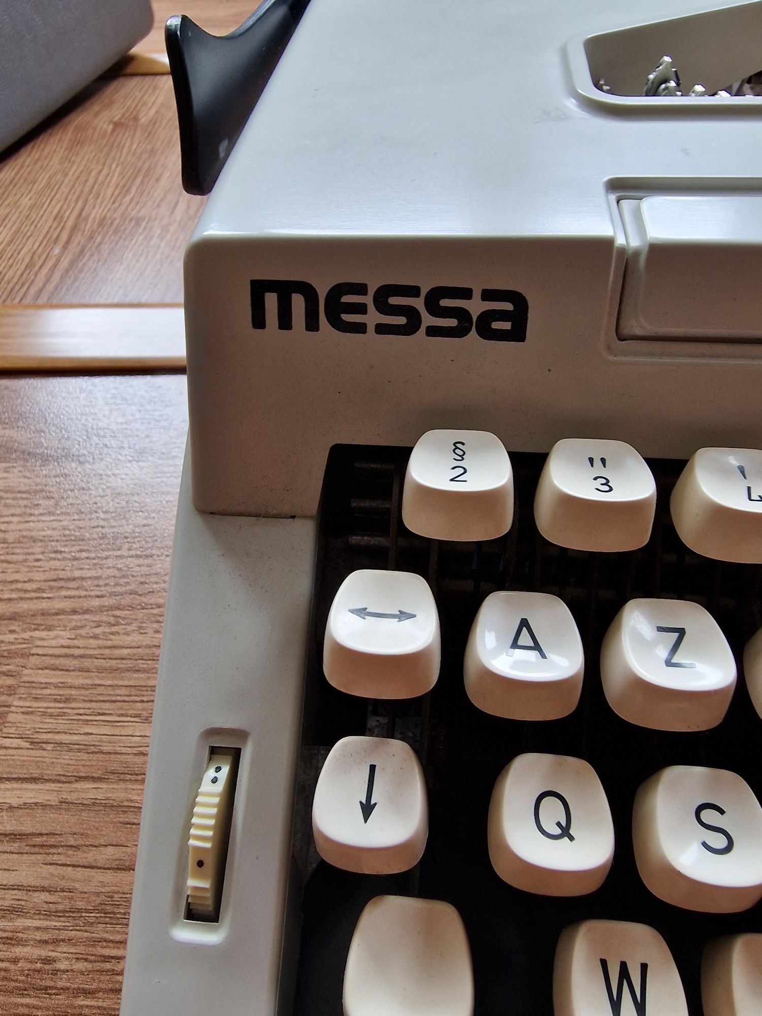Maquina escrever Messa 3002