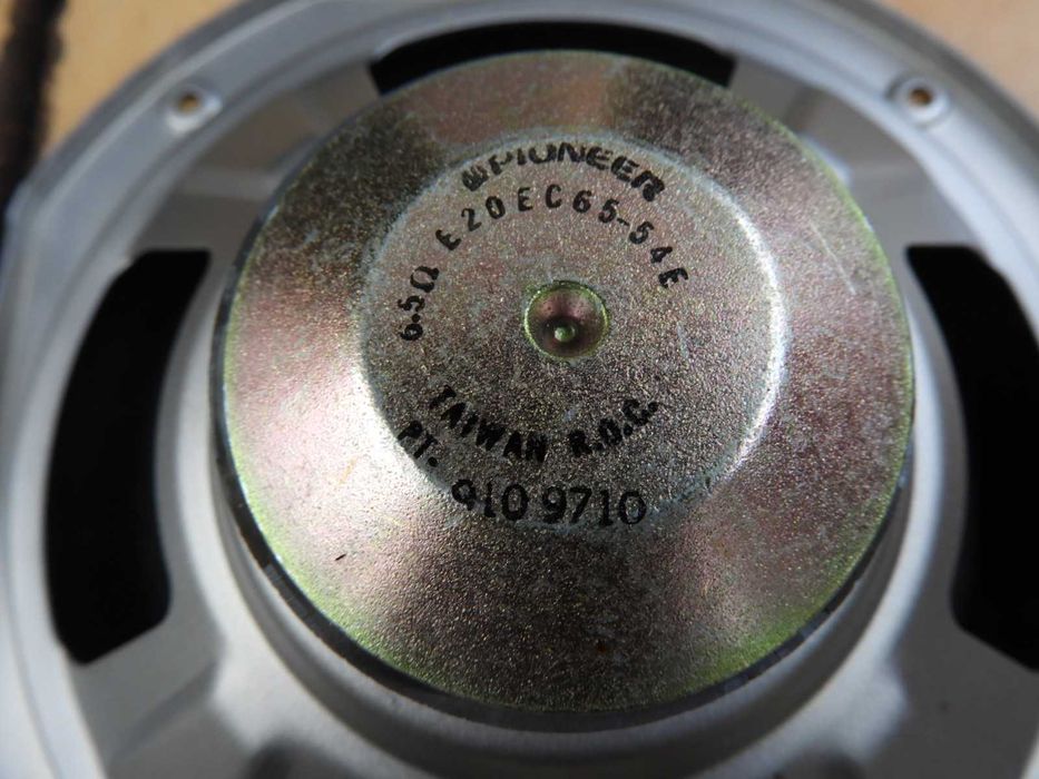 Głośniki basowe Pioneer 21,5 cm