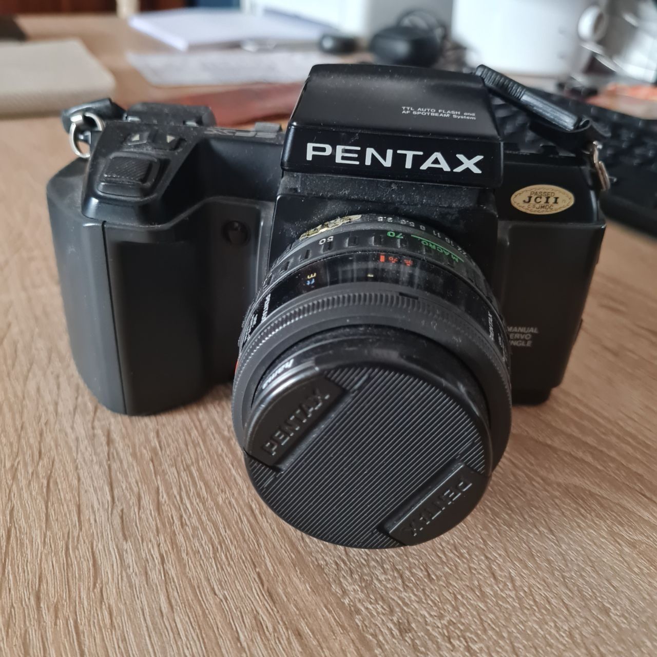 Фотоапарат Pentax SFX з автофокусом