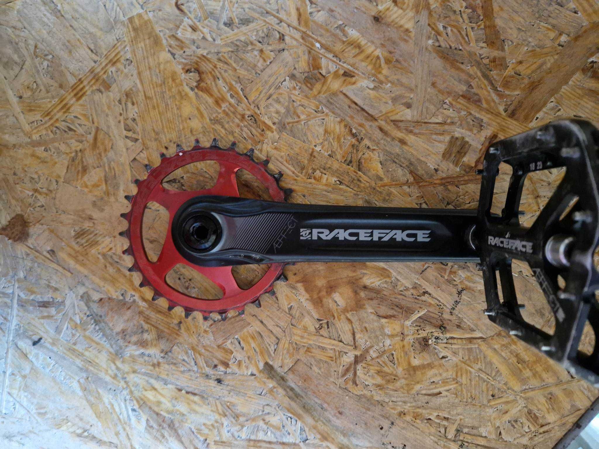 Korba RACE FACE Aeffect 170mm 30t Cinch