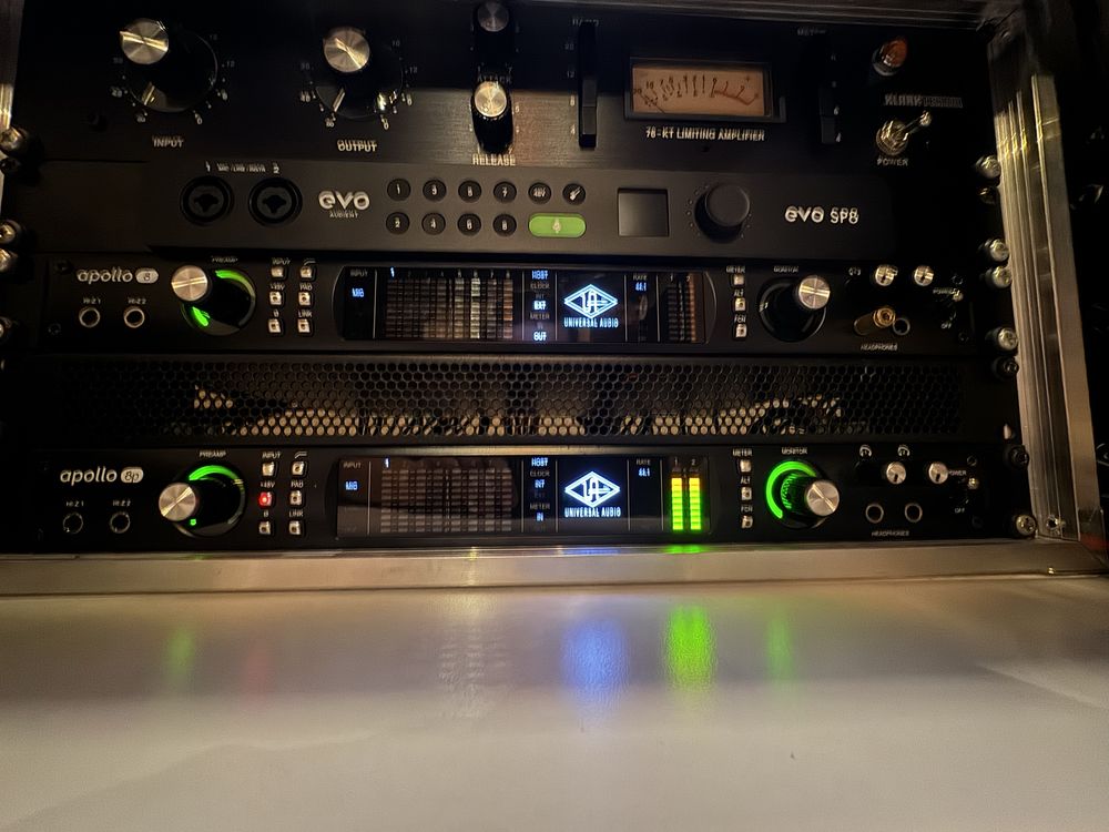 Universal Audio Apollo 8P / interfejs audio Thunderbolt / 8 preampów