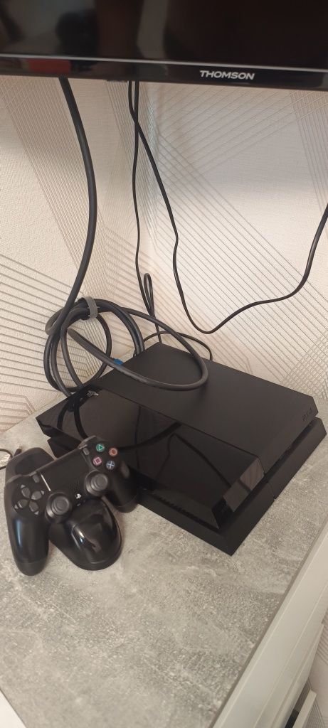 PS4 fat  + 12 Дисков