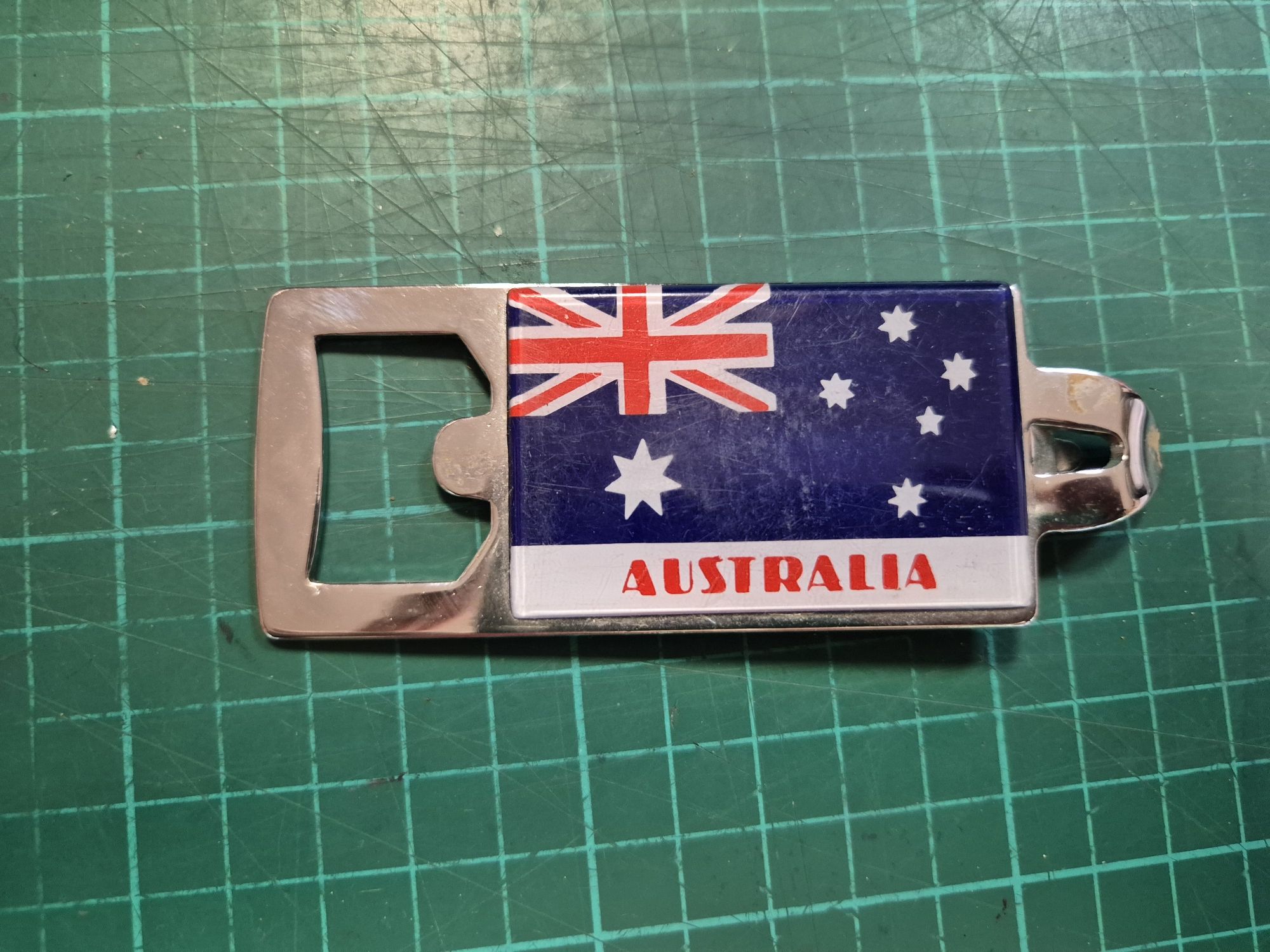 Otwieracz do piwa Australia