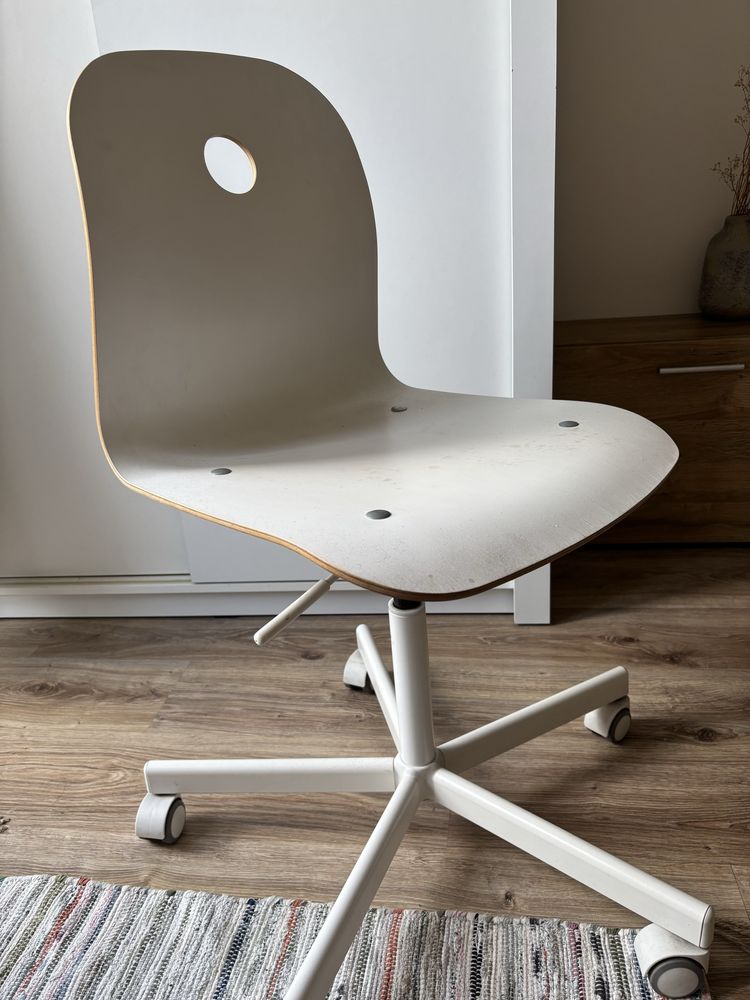 Krzesło biurowe ikea białe obrotowe