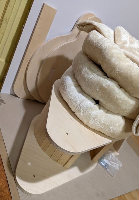 Natural Paradise Magnolia Drapak Dla Kota Mocowany Do Ściany Kremowy