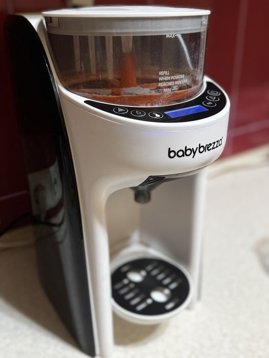 Машина для приготування дитячої суміші Baby Brezza Formula Pro