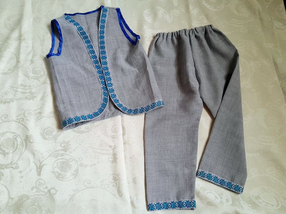 Вишиваний костюм, вишиванка