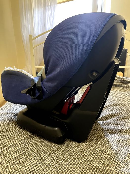 Віддам безоплатно дитяче авто-крісло Maxi-Cosi 9-18 кг