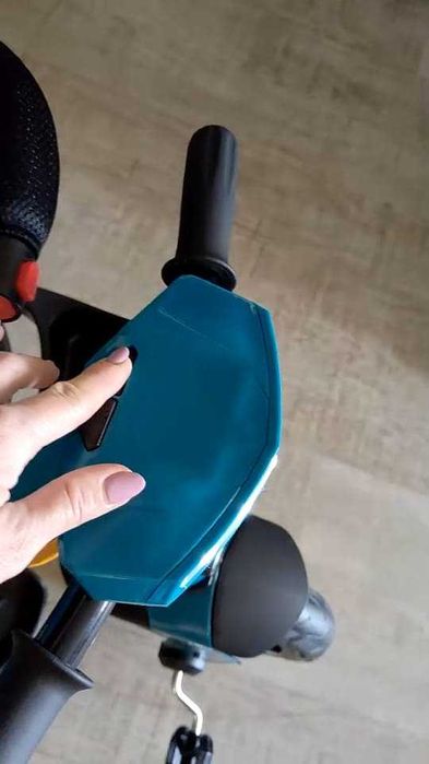 Велосипед дитячий трехколесний самокат коляска санки люлька сидіння бу