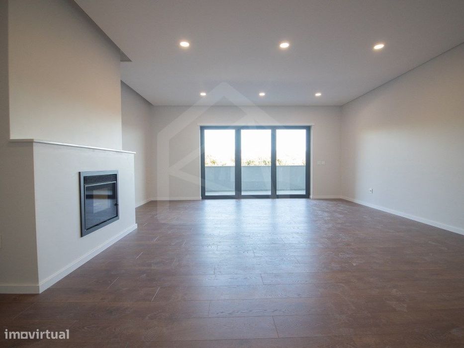 Apartamento Novo T2+1 em Oliveira de Azeméis
