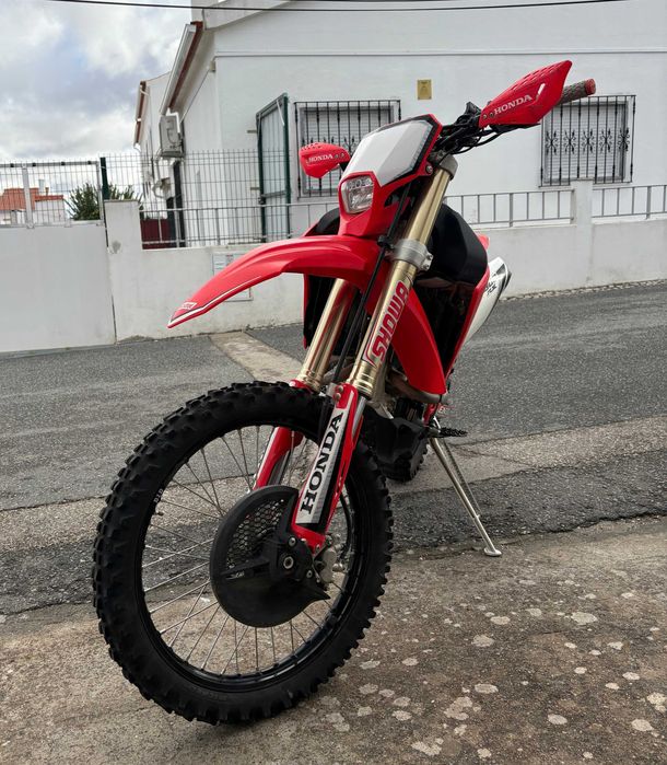 Vende-se Honda CRF 300RX de 2021