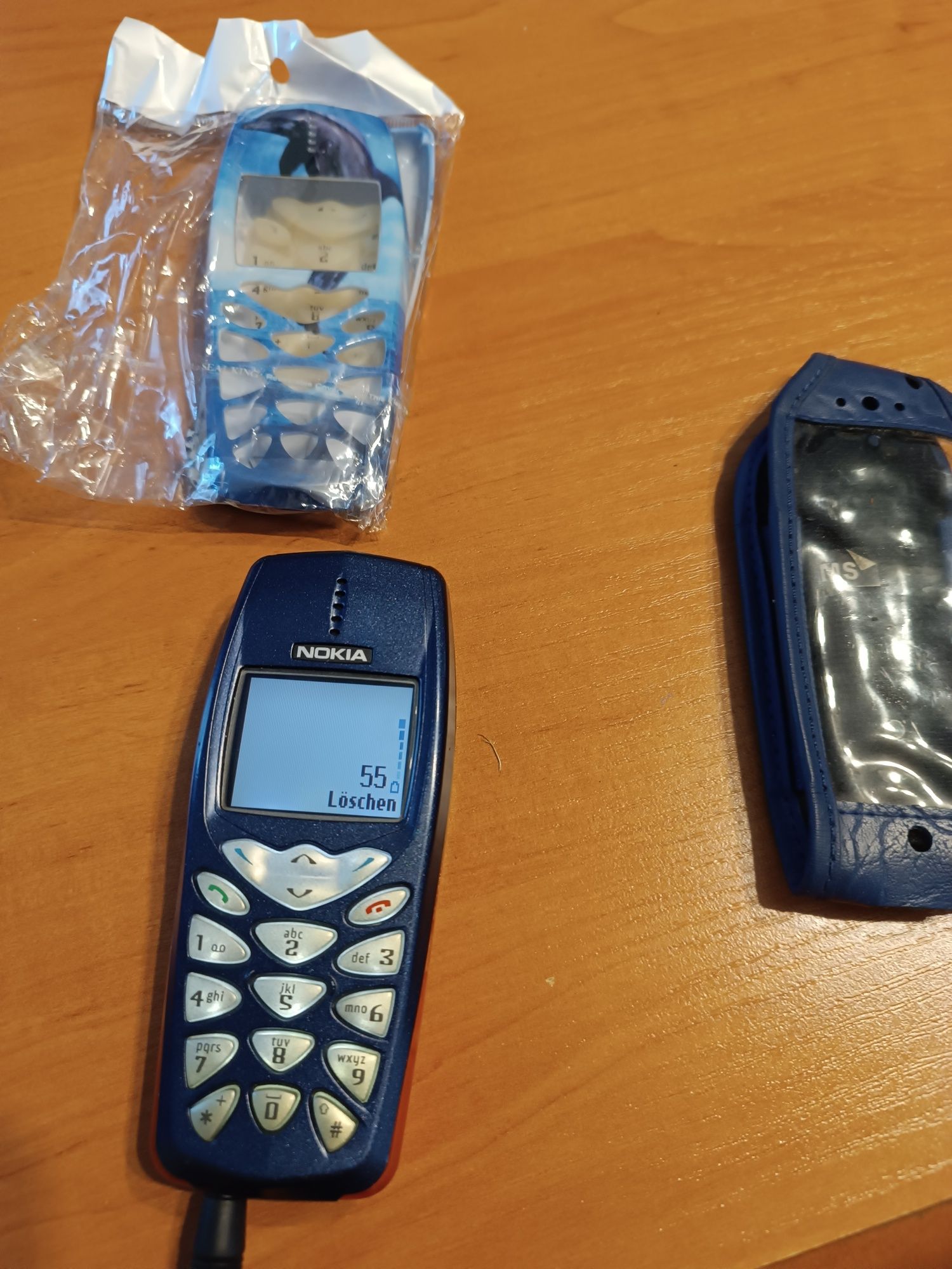 Nokia 3510i pokrowiec , ładowarka ,drugi panel