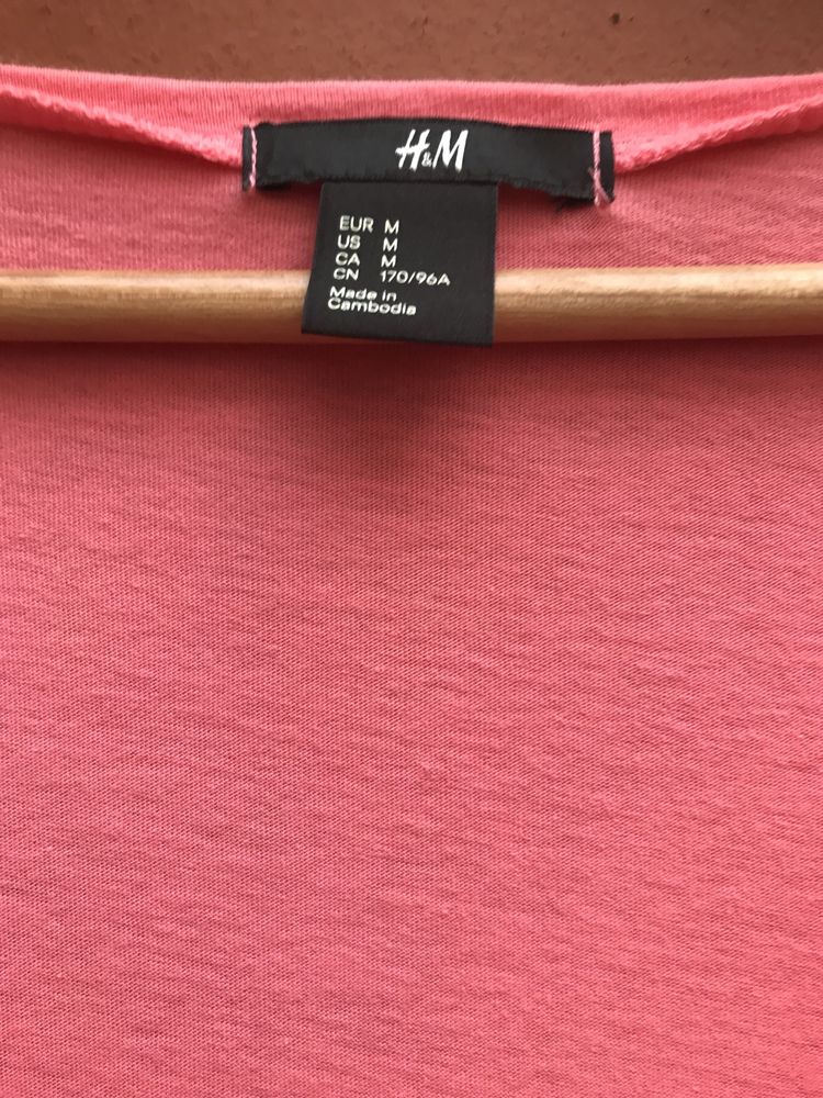 Różowa koszulka T-shirt aplikacja z kwiatami kwiatki H&M
