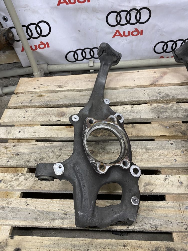 Цапфа поворотный кулак Audi A4 B8 A5 Q5 A6 A7 основний ричаг