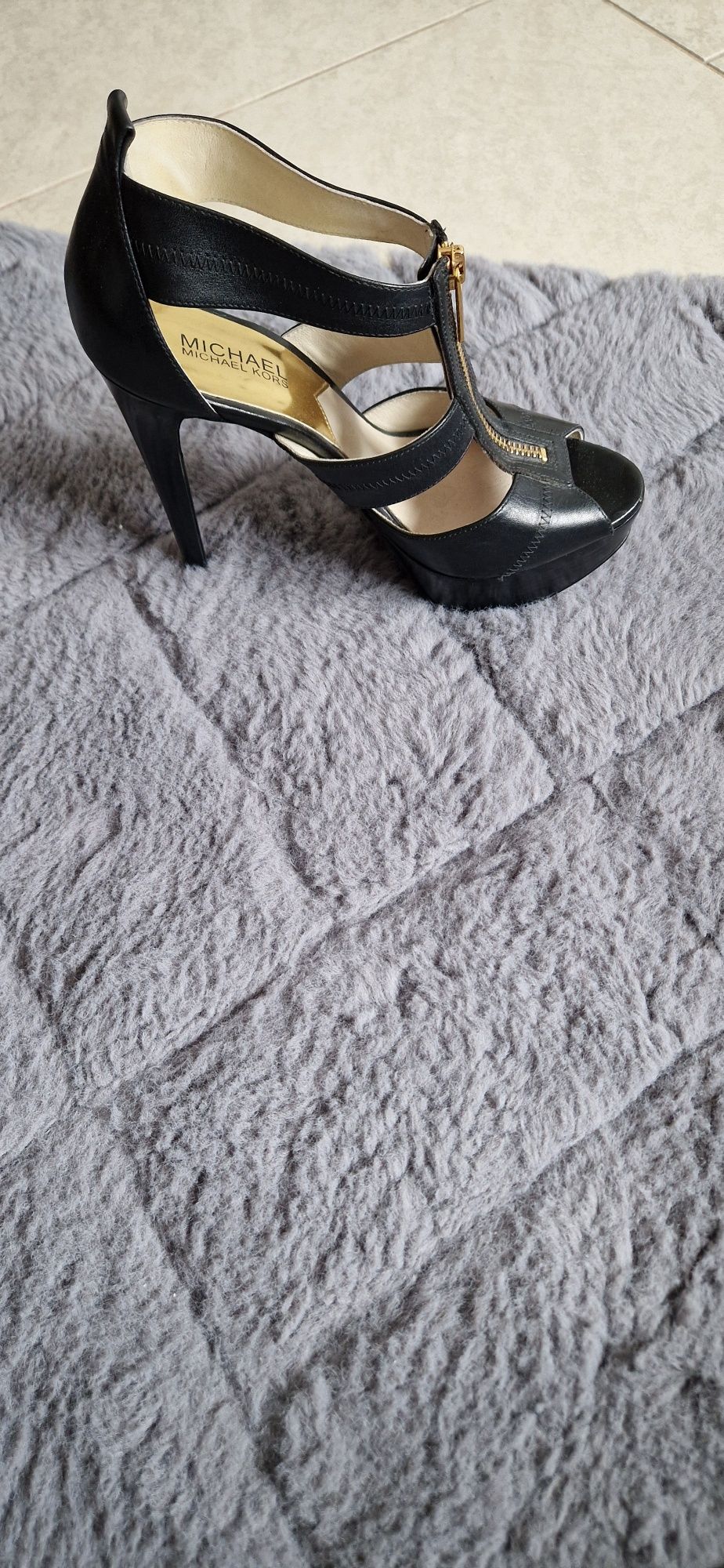 Buty na obcasie wysokie