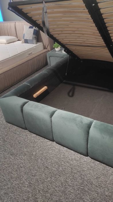 Łóżko tapicerowane 160x200 dużym z pojemnikiem i materacem