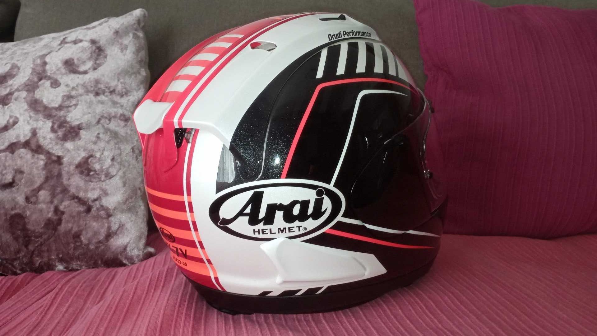 Arai rx-7v Helmet
