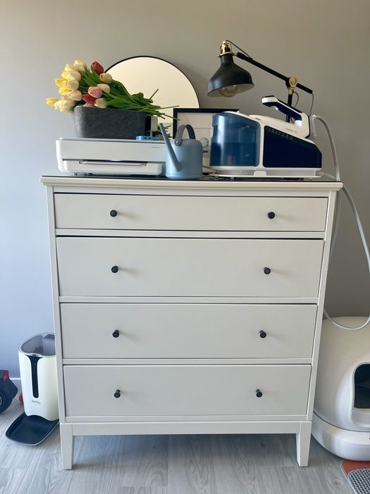 Ikea: Cómoda com 4 gavetas, branca | 104x118cm