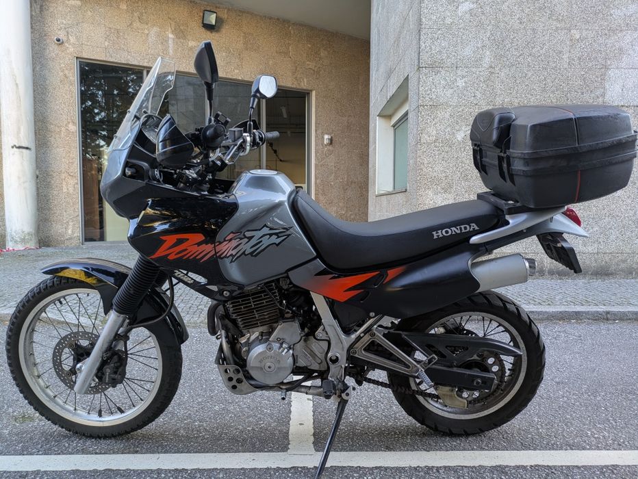 Honda NX 650 Dominator