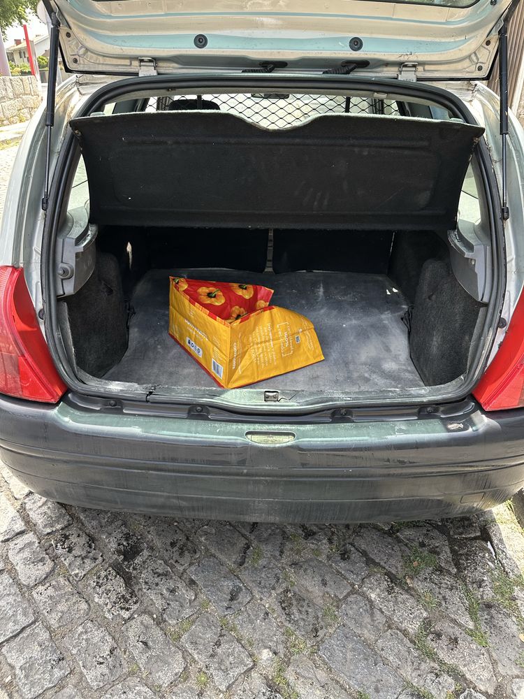 Vendo Renault clio 1.9D