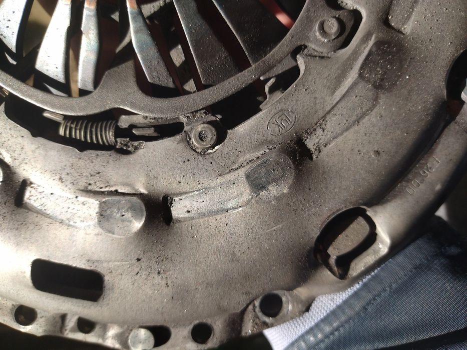 Продам корзину і диск щеплення фірми LUK Опель Астра Н 1.7 СТДІ