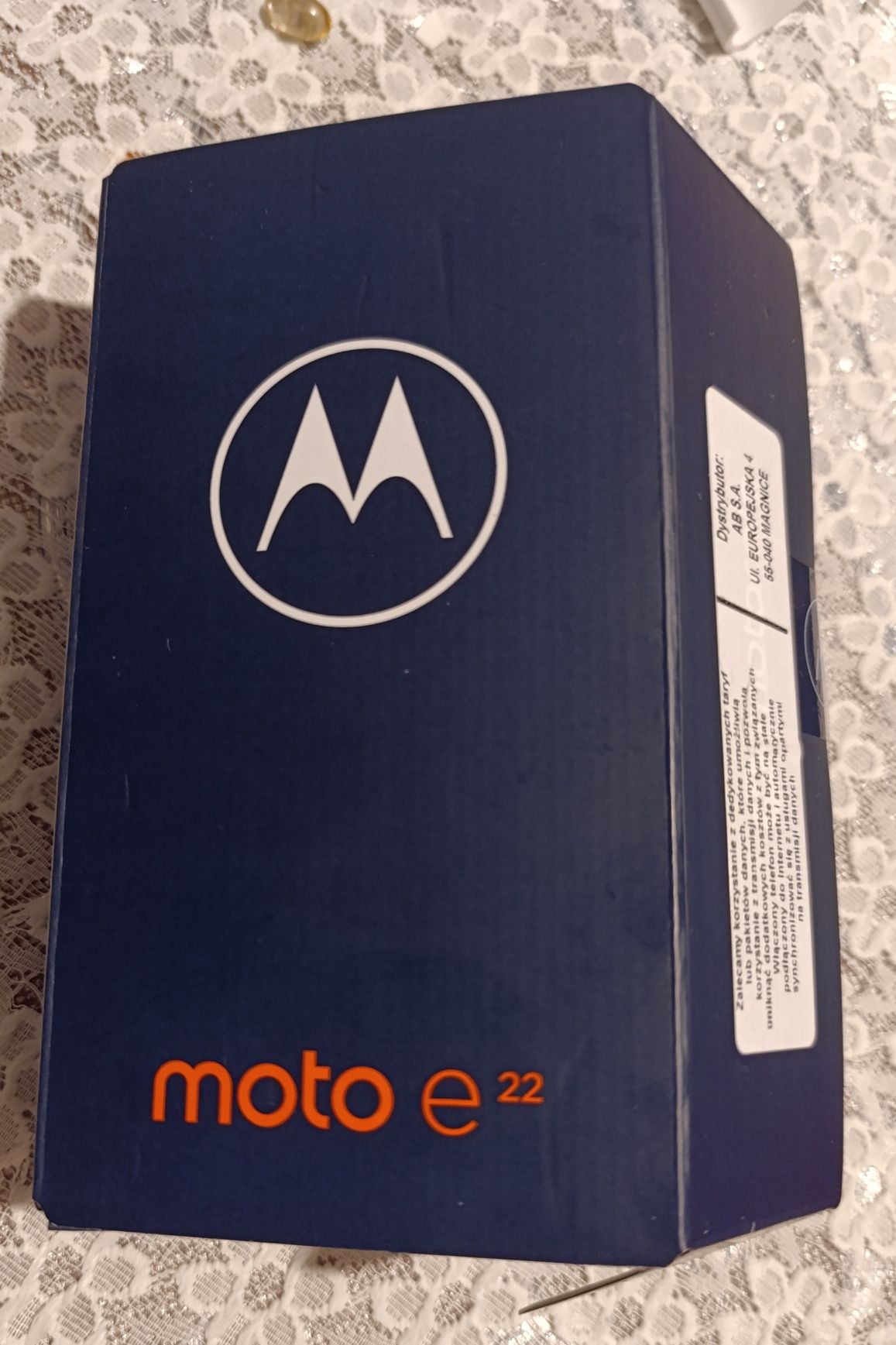 Nowy Smartfon Motorola Moto e 22  4/64