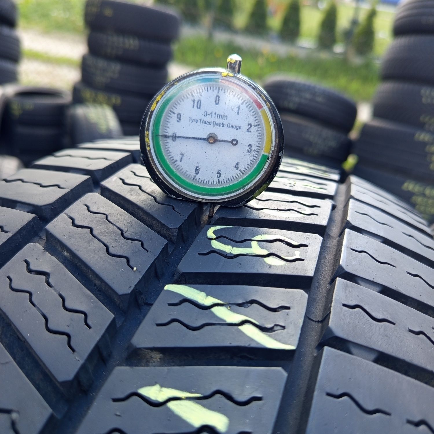 215/65r16C Continental VanContact A/S Ultra z 2023r 8mm