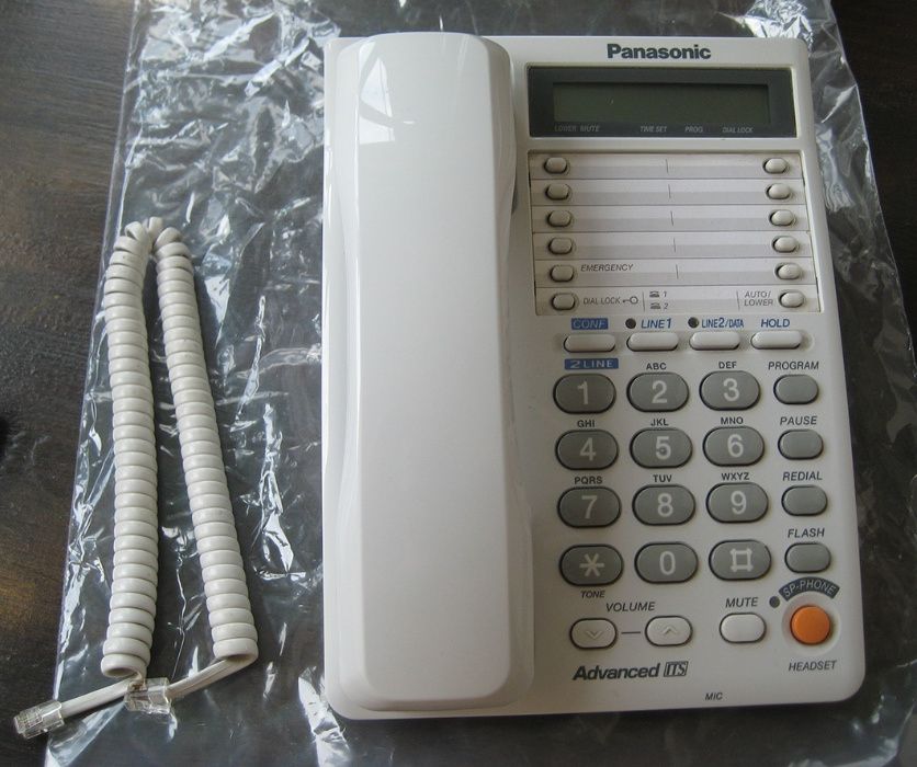 Panasonic KX-TS2368 телефон на 2-ве линии
