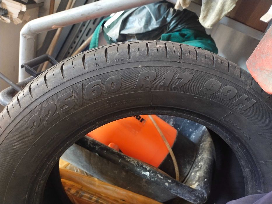 Opony Kormoran 225/60 R17 99H