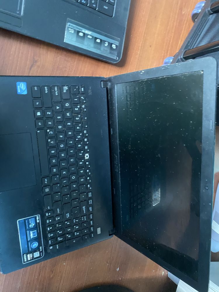 Laptopy rózne uszkodzone i dzialajace