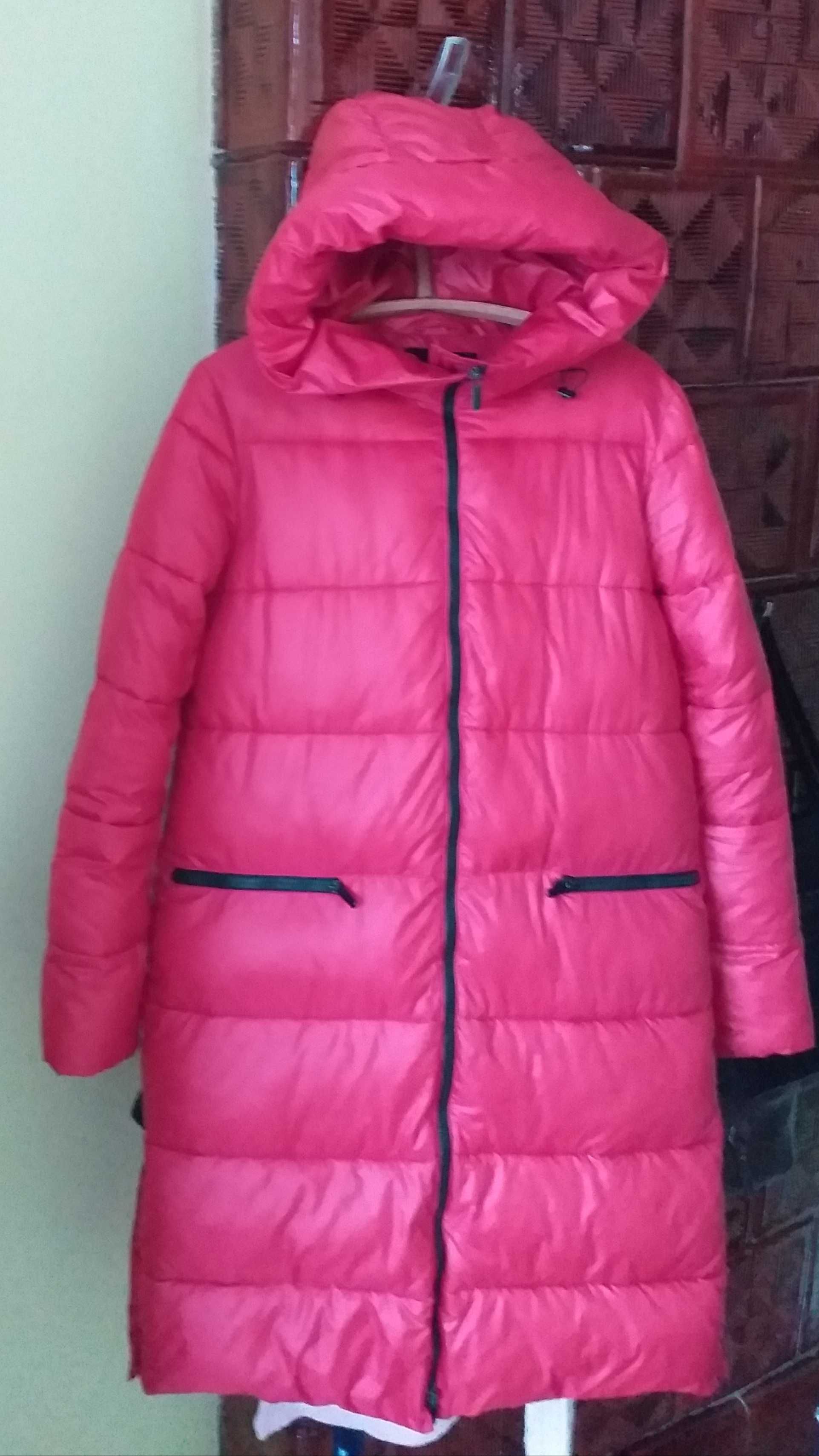 Куртка зимова для дівчини